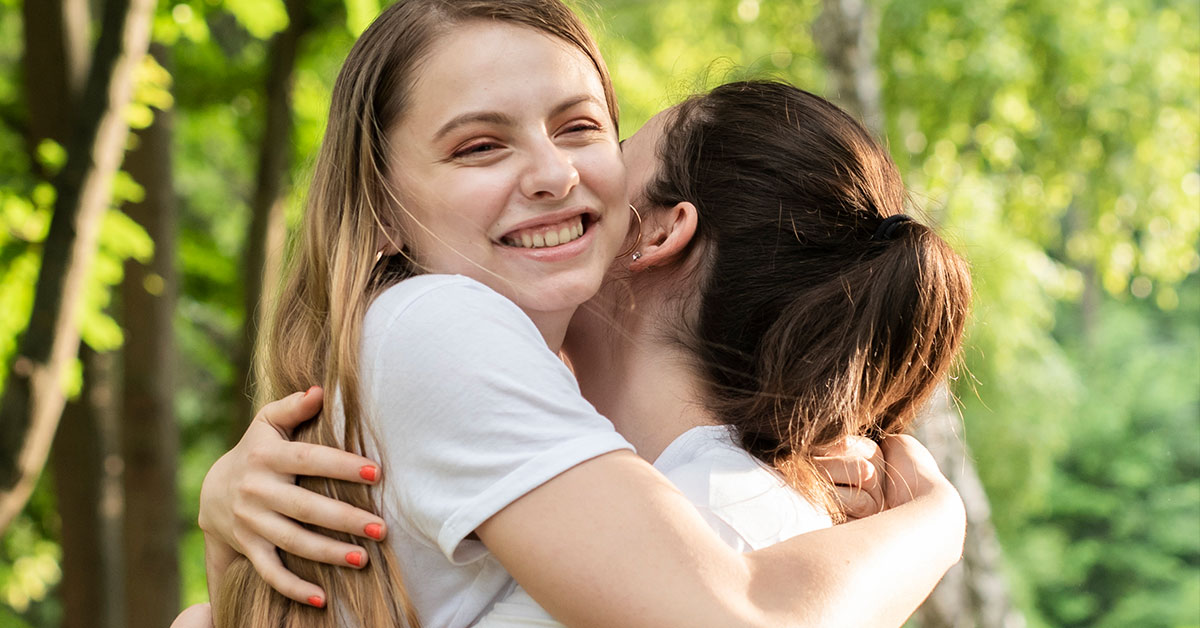 Un abrazo de cariño real vale más que cualquier regalo