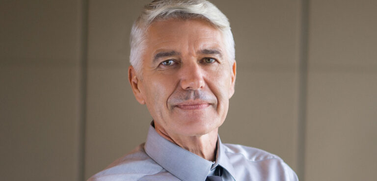 Puede hacerse religioso un hombre casado