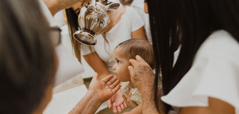 Es posible hacer que una persona ya no sea más padrino de bautismo