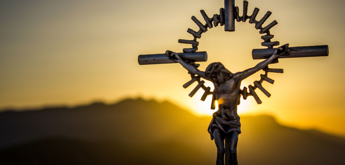 Las bendiciones deben abundar y las maldiciones desaparecer